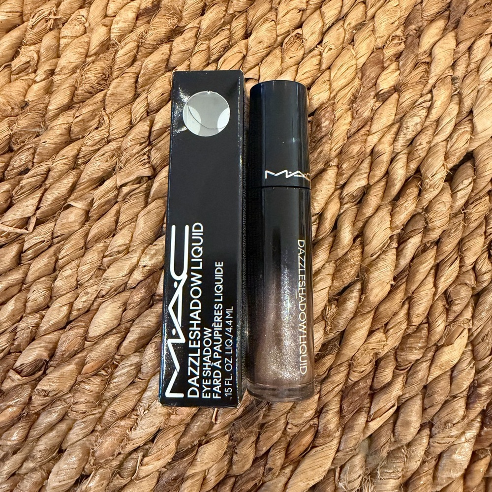 MAC Cosmetics Dazzleshadow Liquid - Champagne Trail